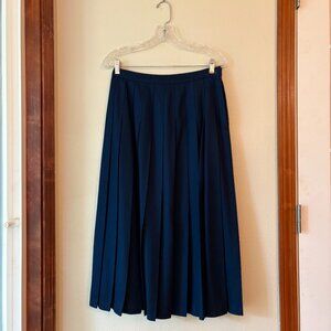 VTG 80s Pendleton 100% Virgin Wool Navy Blue Skirt Pleated Size 10 Made in USA